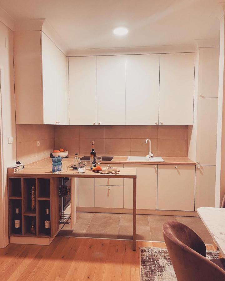 דירות באניה לוקה Stan Na Dan "Apartman Purple" מראה חיצוני תמונה